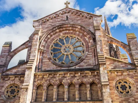 Fachada de la iglesia de Nuestra Señora de la Asunción.