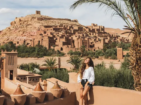 Vista de Ouarzazate, puerta al Sáhara, con la kasbah Ait Ben Haddou