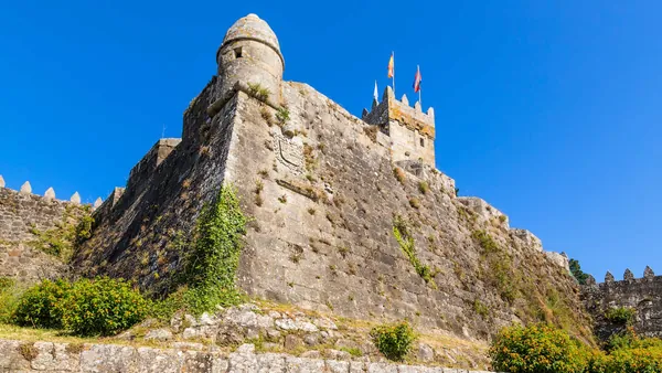 Fortaleza Monterreal Baiona free tour