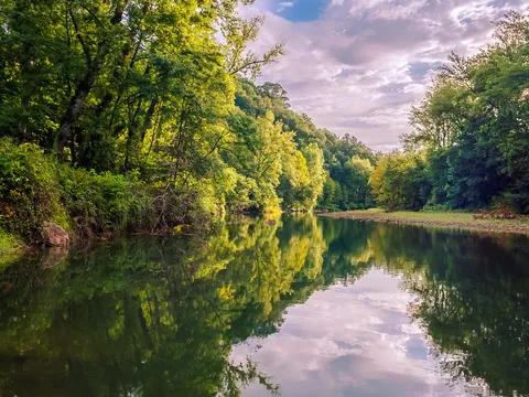 Panorámica del río Asón, Cantabria, España