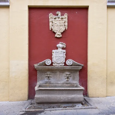 Plaza Casa Padre Suarez - Qué ver en Granada - Guía de viaje Granada - Buendía Tours