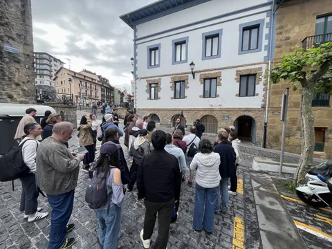 Excursionistas en Getaria