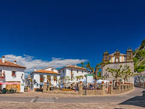 excursión Pueblos Blancos desde Cádiz Costa Luz visita guiada Arcos Frontera Grazalema Ubrique