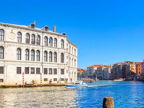 Palacio de los Camerlenghi junto al Gran Canal, ejemplo de arquitectura veneciana en Venecia