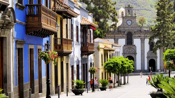 La Villa de Teror alberga la Basílica de Nuestra Señora del Pino, patrona de Gran Canaria.