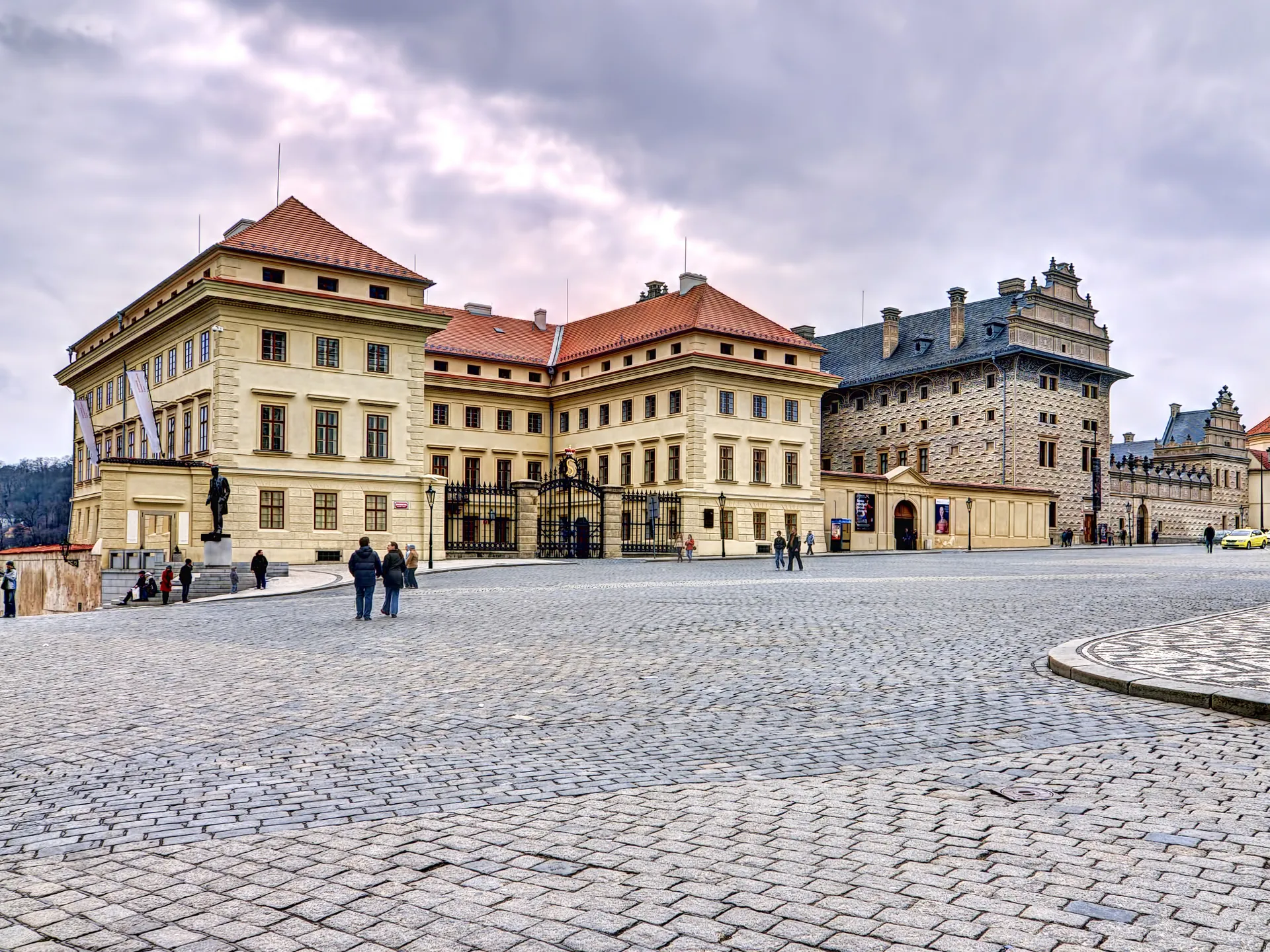Plaza Hradčany - Qué ver en Praga - Guía de viaje Praga - Buendía Tours