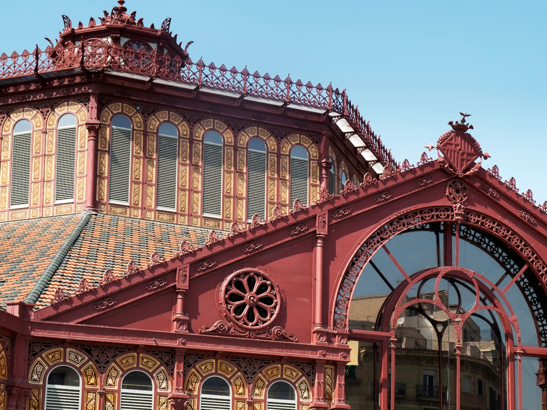Fachada del Mercat de Sant Antoni - Mercat de Sant Antoni de Barcelona - Qué ver en Barcelona - Guía de Viajes Barcelona - Buendía Tours