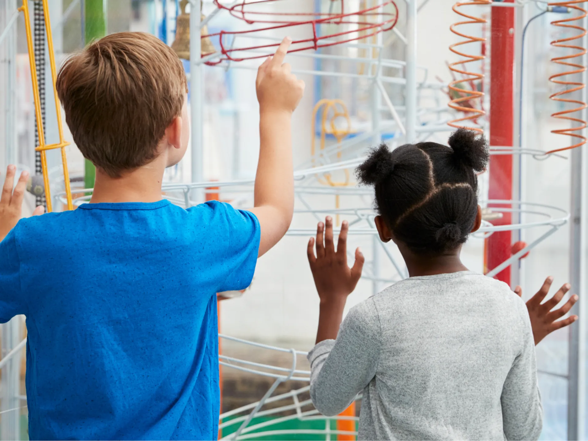 Niños en Museo de Ciencia - Nueva York con niños - Qué hacer en Nueva York - Guía de Viajes Nueva York - Buendía Tours