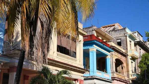Casas coloridas de la zona de Cayo Hueso, La Habana