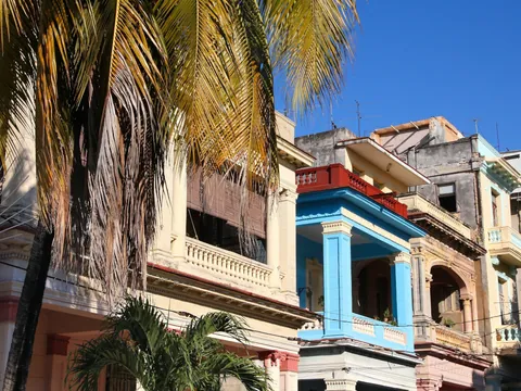 Casas coloridas de la zona de Cayo Hueso, La Habana