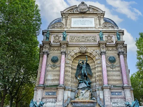 Fuente Saint-Michel en París