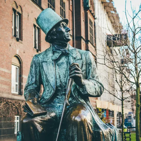 Escultura de Hans Christian Andersen, Copenhage, Dinamarca