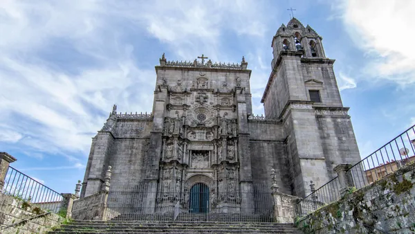 free tour Pontevedra Casco Historico Basílica Santa Maria visita guiada Galicia