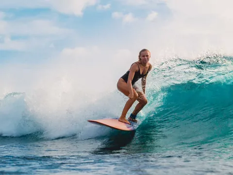 Clase de surf en Llanes