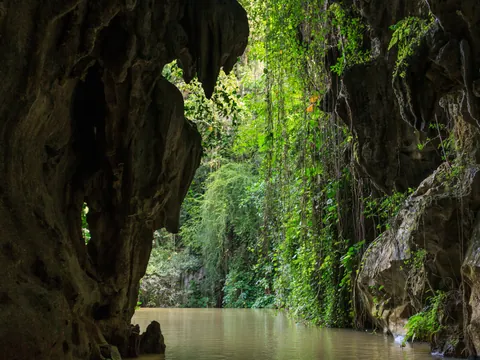 cueva-del-indio-vinales-cuba.jpg