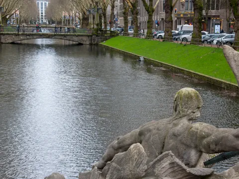 Imagen de la fuente Tritonenbrunnen en Düsseldorf