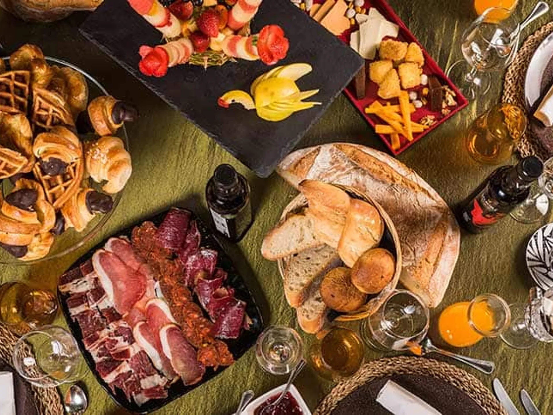 Brunch en Oviedo - Comer en Oviedo - Guía de Viajes Oviedo - Buendía Tours