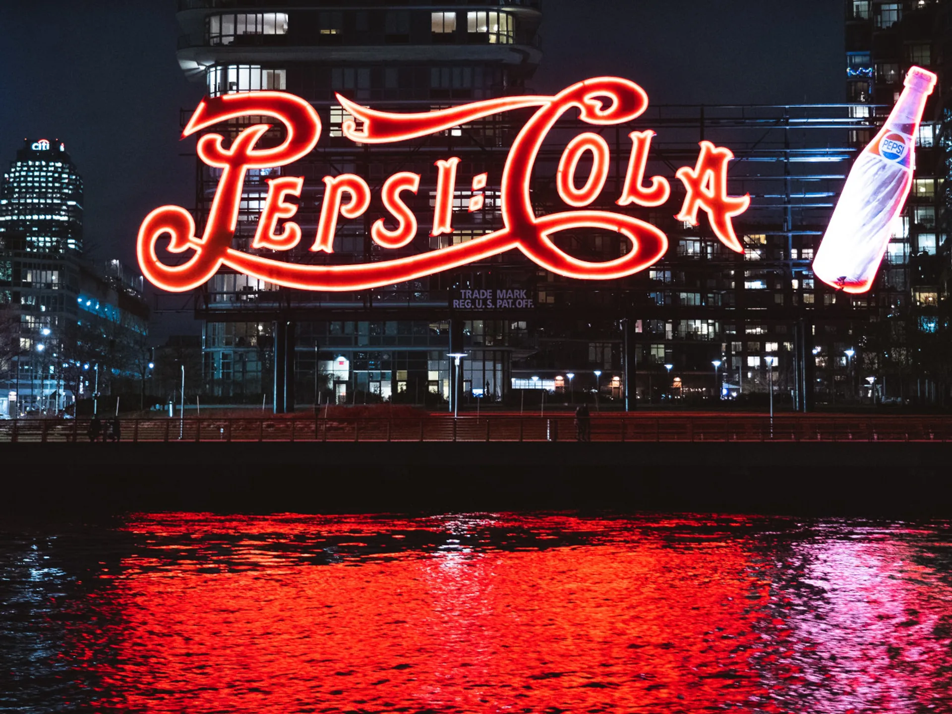 Cartel de Pepsi-Cola en Long Island - Barrio de Queens - Qué ver en Nueva York - Guía de Viajes Nueva York - Buendía Tours