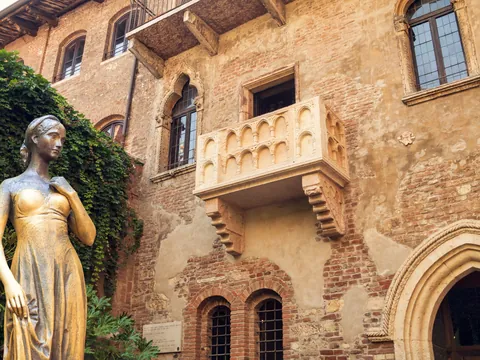 Tour a pie Verona Imprescindible