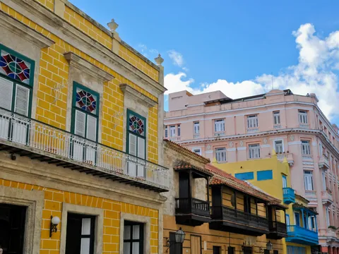 La calle Obispo del casco antiguo de La Habana, Cuba