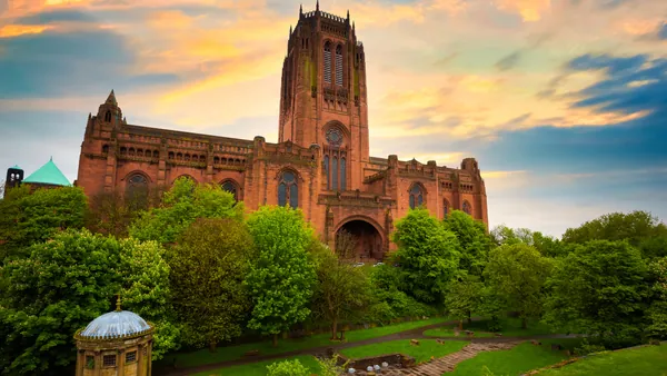 tour-pie-liverpool-imperial.jpg