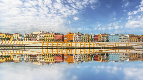 Ribera Guadalquivir visita guiada Barrio Triana Sevilla