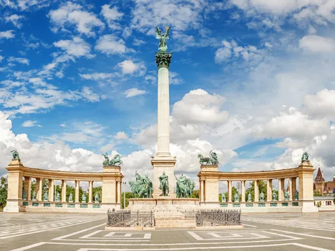 Tour guiado por Budapest y entrada a Madame Tussauds