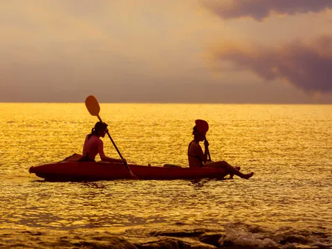 excursión Kayak atardecer Cava Ibiza Cala Codolar