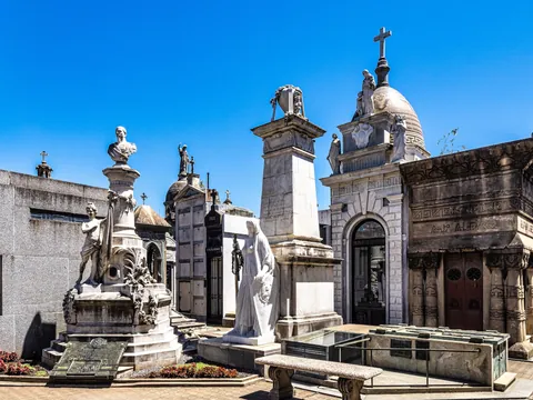 cementerio-recoleta-tour-buenos-aires-con-traslados.jpg