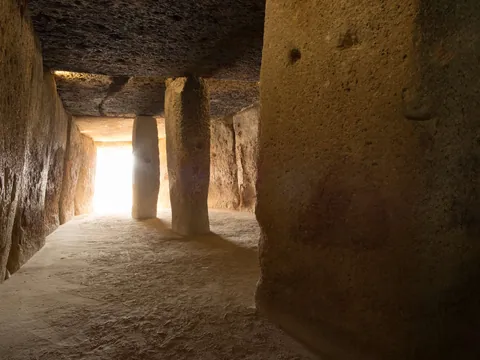 Dolmen Antequera free tour Antequera visitas guiadas y excursiones en Antequera