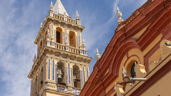 Cómo elegir entre los free tours por el barrio de Triana