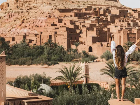 Vista del ksar de Ait Ben Haddou desde mirador en Marruecos