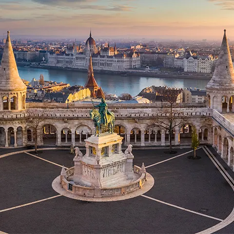 Vista aérea del Bastión de los Pescadores-que ver en Budapest-buendiatours