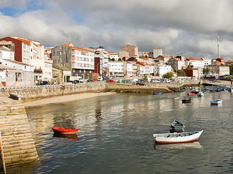 excursión Finisterre Costa Morte desde Santiago Transporte visita guiada Pueblo Finisterre Galicia