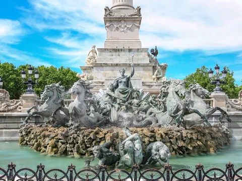 Monumento Girondinos Burdeos free tour