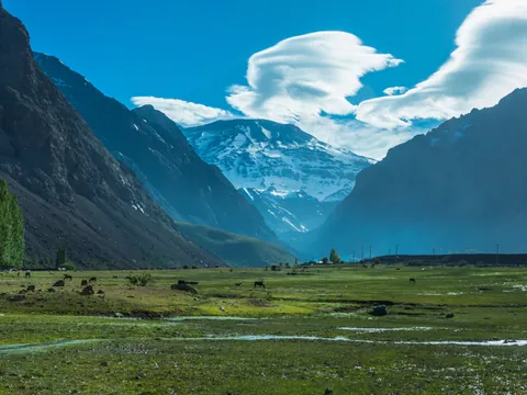 Los paisajes de la región del Cajón de Maipo son conocidos la belleza de la Cordillera de los Andes.