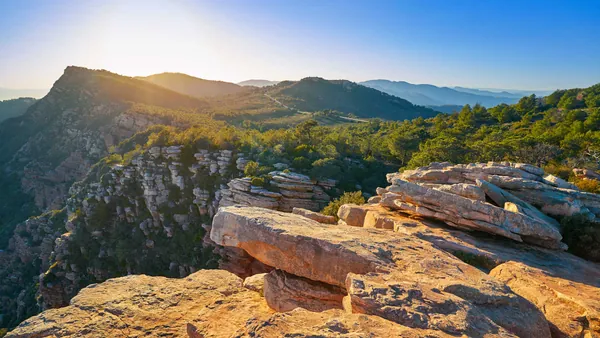 Paisaje del Parque Natural de la Sierra Calderona durante la ruta guiada en 4x4 desde Valencia.