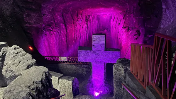 Cruz Pequena Catedral Sal Zipaquira excursión Guiada