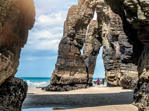 excursión Playa Catedrales Lugo desde Santiago Transporte visita guiada Galicia