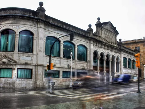 Antigua Pescadería Municipal de Gijón, edificio histórico urbano
