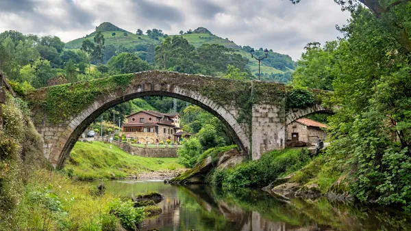 Histórico puente mayor del municipio de Liérganes, Cantabria