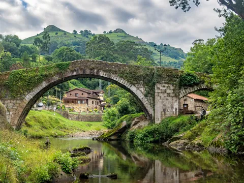 Histórico puente mayor del municipio de Liérganes, Cantabria