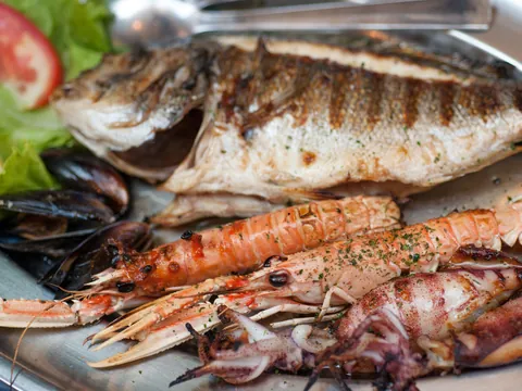 dubrovnik-food-tour_visita-guiada_experienicia-gastronomica_croacia_buendia (5).jpg