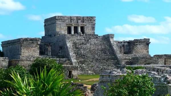 excursión Tulum Coba Cenote Chen Ha visita guiada español Transporte desde Cancun Rivuiera Maya México