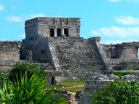 excursión Tulum Coba Cenote Chen Ha visita guiada español Transporte desde Cancun Rivuiera Maya México