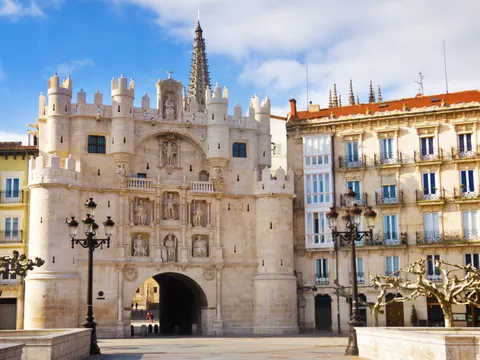 Arco de Santa María, la antigua puerta de entrada a Burgos.
