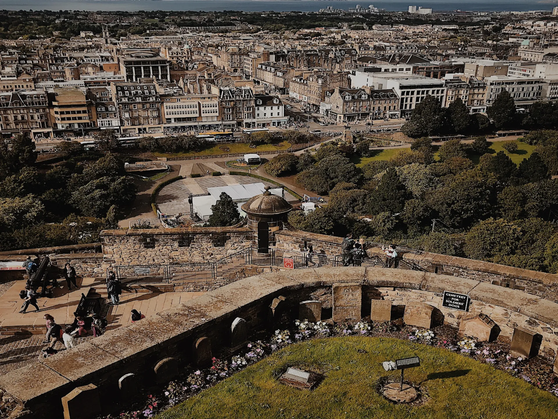 Vistas desde el Castillo de Edimburgo - Castillo de Edimburgo - Qué ver en Edimburgo - Guía de Viajes Edimburgo - Buendía Tours