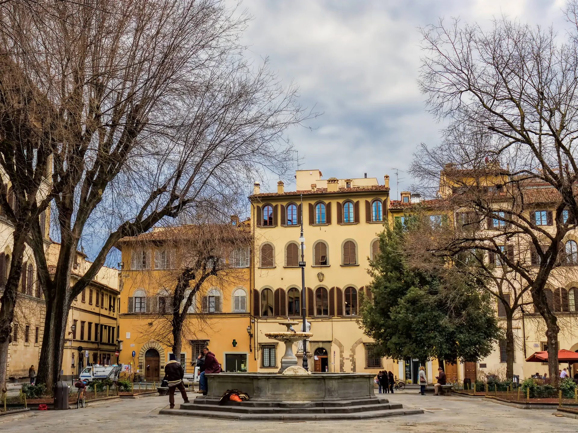 Piazza Santo Spirito - Piazzale Michelangelo - Qué ver en Florencia - Guía de viaje Florencia - Buendía Tours  