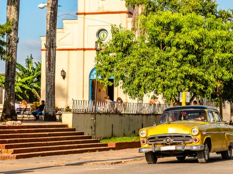 coche-clasico-vinales.jpg