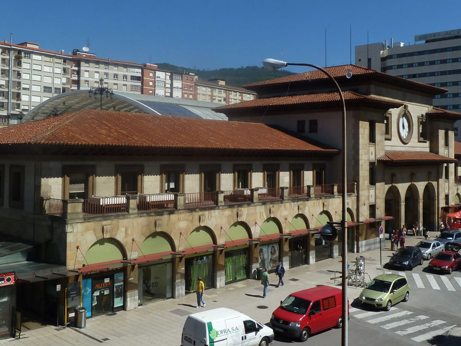 Estación de Tren de Oviedo - Buendía Tours